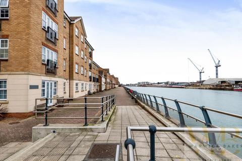 2 bedroom apartment to rent, Anchor Close, Shoreham by Sea