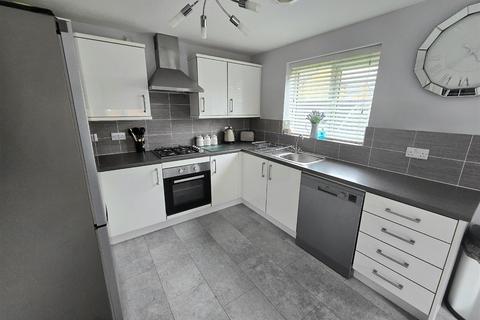 4 bedroom detached house to rent, Millennium Green View, Middlesbrough