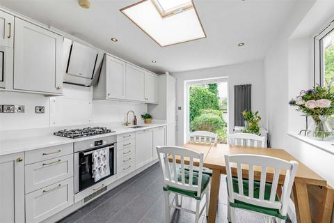 2 bedroom flat for sale, Florence Road, Stroud Green