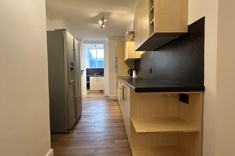 2 bedroom apartment to rent, Belvedere Terrace, Brighton