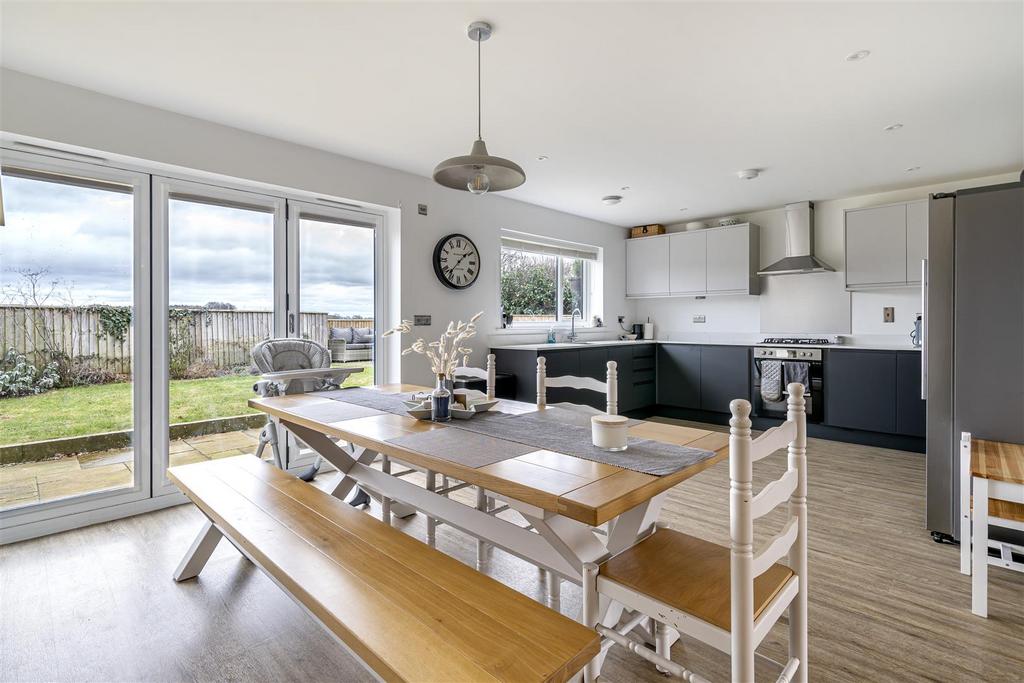 Kitchen dining room