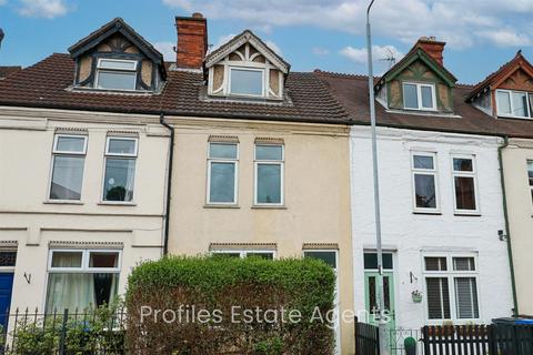 3 bedroom terraced house for sale, Southfield Road, Hinckley