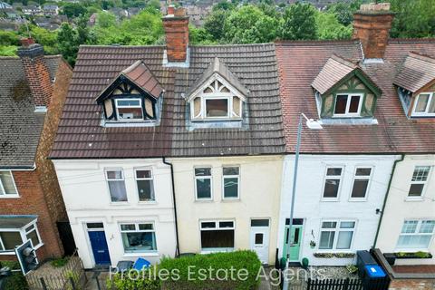 3 bedroom terraced house for sale, Southfield Road, Hinckley