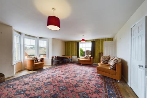 2 bedroom apartment for sale, York Place, Scarborough YO11