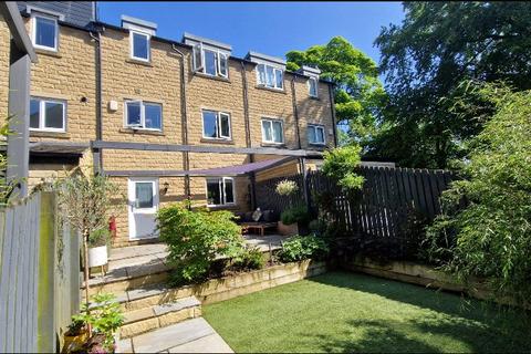 4 bedroom terraced house for sale, Lodge Road, Thackley, Bradford