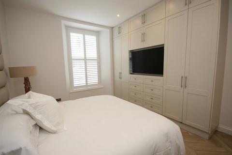 3 bedroom flat to rent, Lothian Road, Edinburgh