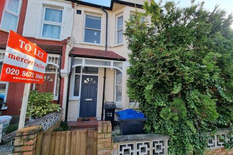 3 bedroom detached house to rent, Boscombe Road, SW17