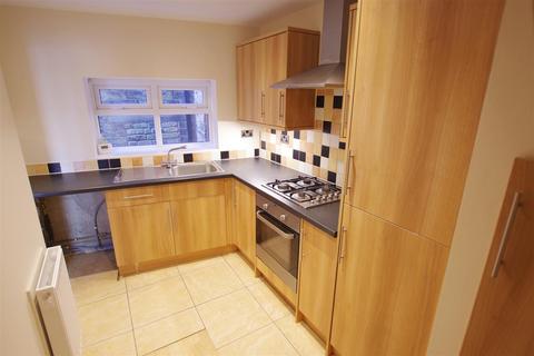 2 bedroom house to rent, Shaw Street, Holywell Green, Halifax