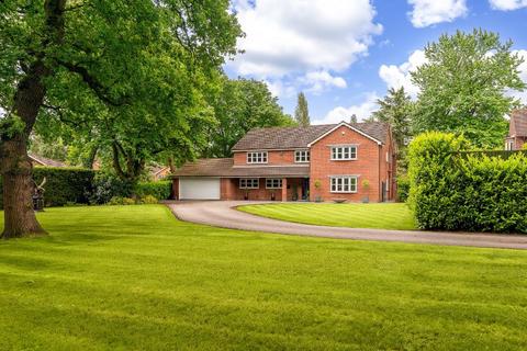 5 bedroom detached house for sale, Skellingthorpe Road, Lincoln