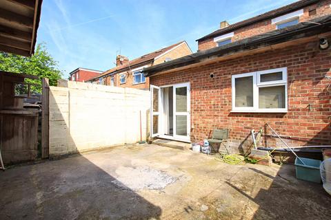 237 Beaconsfield Road, Southall, UB1 1DB