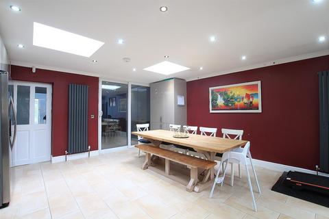 93 Park Avenue, Southall, UB1 3AJ