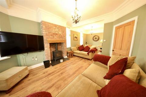 3 bedroom semi-detached bungalow for sale, Longdales Lane, Coniston, Hull