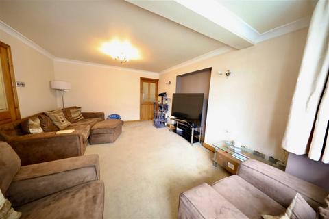9 Welburn Grove, Hull, HU5 4LU