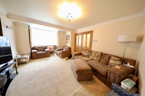 9 Welburn Grove, Hull, HU5 4LU