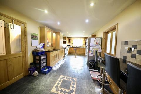 9 Welburn Grove, Hull, HU5 4LU