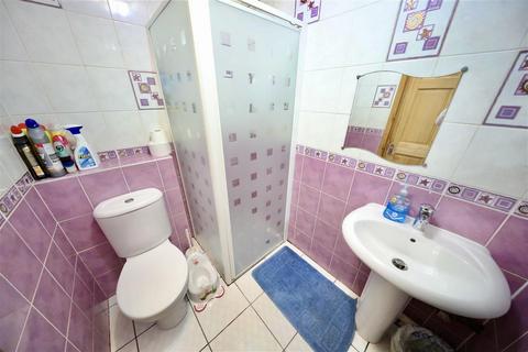 9 Welburn Grove, Hull, HU5 4LU