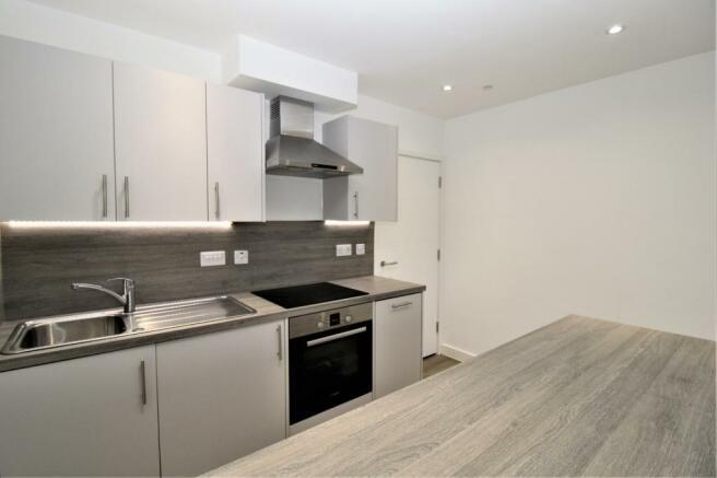 Kitchen 1.jpeg