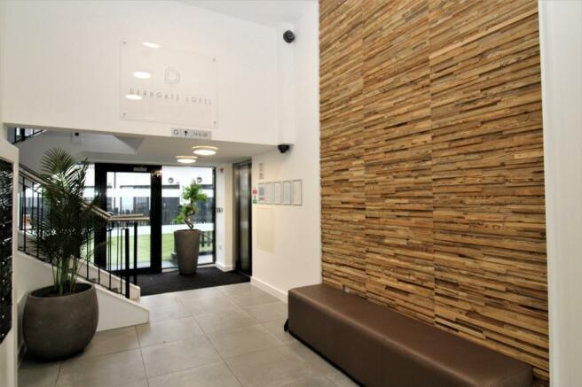 Communal entrance.jpeg