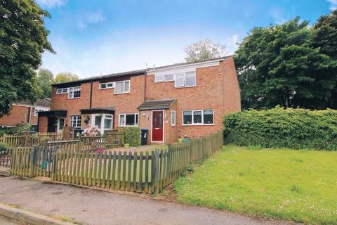 3 bedroom house for sale, Waveney Close, Daventry