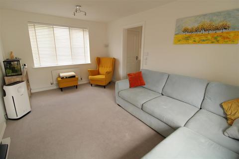 36 Brampton Grange Drive, Middlemore, Daventry, NN11 8BE