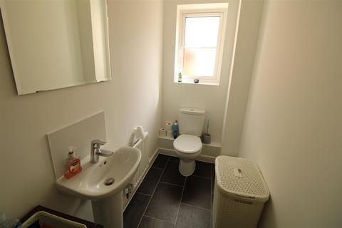 36 Brampton Grange Drive, Middlemore, Daventry, NN11 8BE
