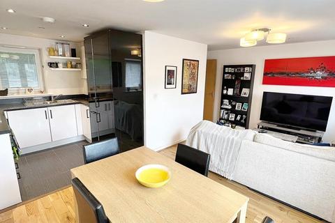 2 bedroom flat for sale, 188B Lichfield Road, Four Oaks, Sutton Coldfield