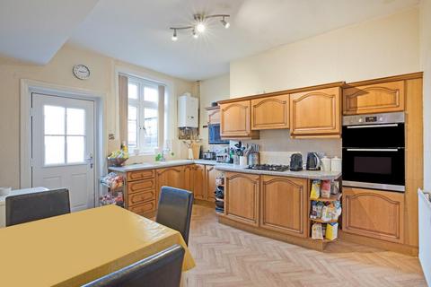 4 bedroom terraced house for sale, East Parade, Ilkley LS29