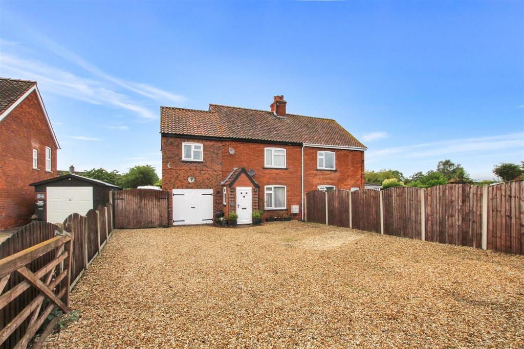 Gainsborough Road, Middle Rasen LN8 3 bed semidetached house for sale