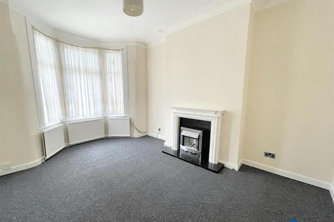 3 bedroom house to rent, Crofton Road, London