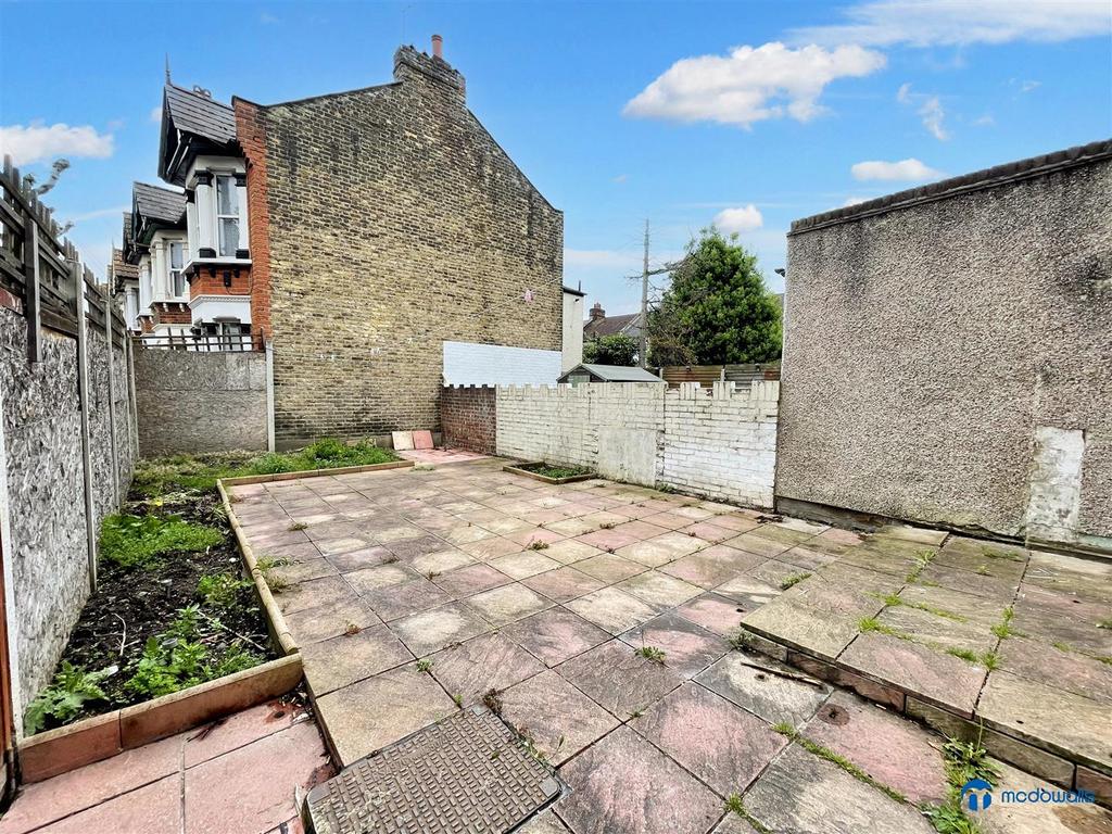 89 Crofton Rd E138 QS (102).jpg