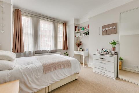 2 bedroom flat to rent, Hamlet Gardens, Hammersmith, London, W6