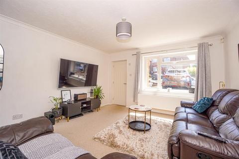 25 Heron Close, St Leonards-on-sea, TN38 8DX