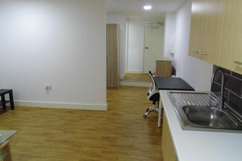 Studio to rent, 2 Excelsior House, St Johns Road, Huddersfield, HD1 5AE