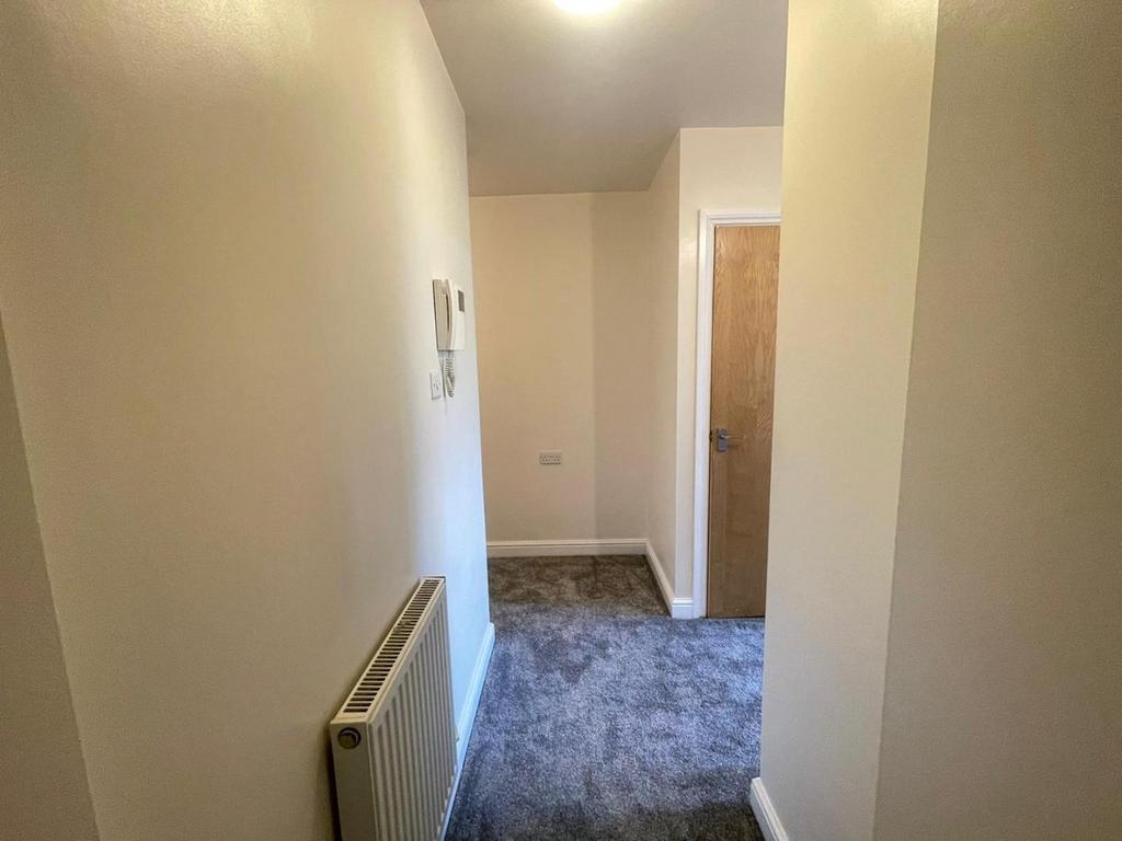 Hallway 3.jpeg