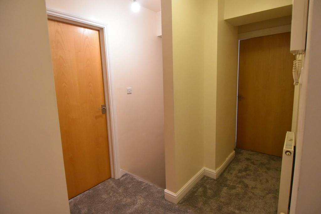 Hallway.JPG