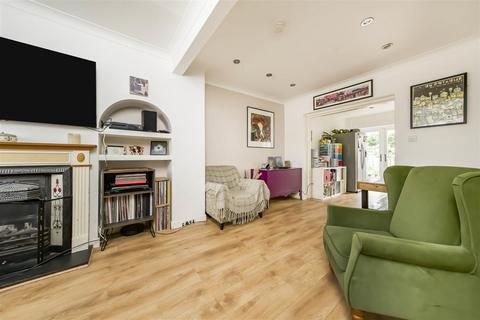 3 bedroom terraced house for sale, Manoel Road, Twickenham