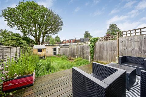 30 Manoel Road, Twickenham, TW2 5HJ