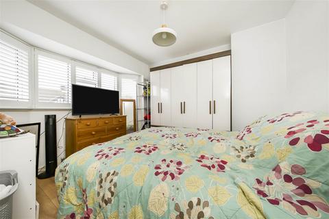 30 Manoel Road, Twickenham, TW2 5HJ