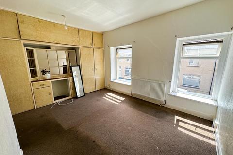 24 Cross Street, Barry, CF63 4LU