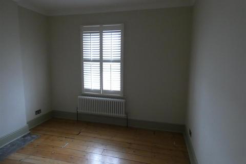 Langley - 3 bedroom terraced house to rent