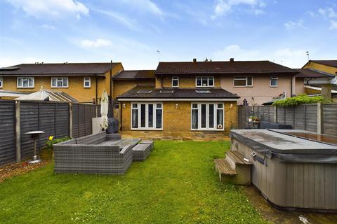 4 bedroom semi-detached house for sale, The Fairway, West Molesey