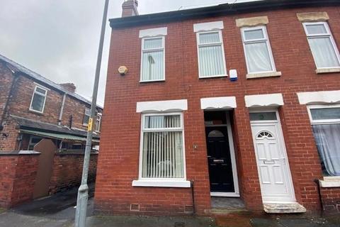 3 bedroom house to rent, Marcus Grove, Rusholme, Manchester