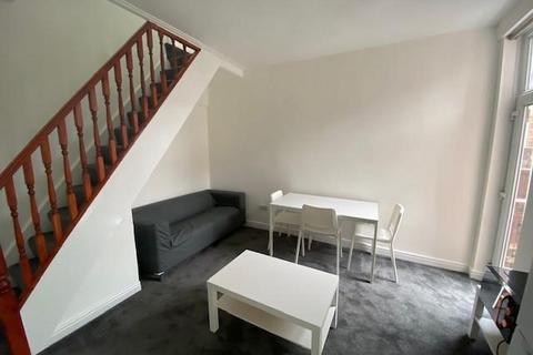 3 bedroom house to rent, Marcus Grove, Rusholme, Manchester
