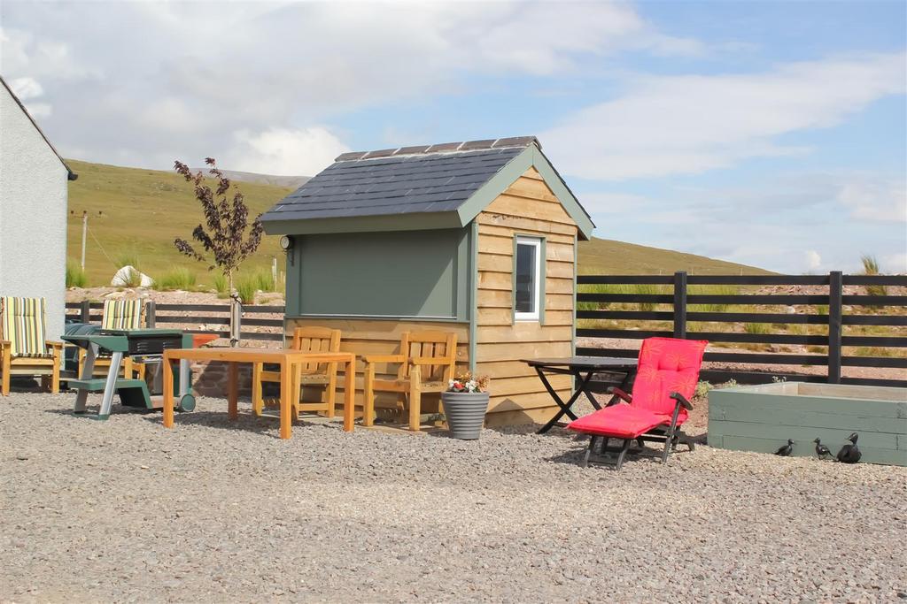 BBQ HUT PATIO.jpg