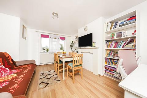 28a Duncroft, Windsor, SL4 4HH