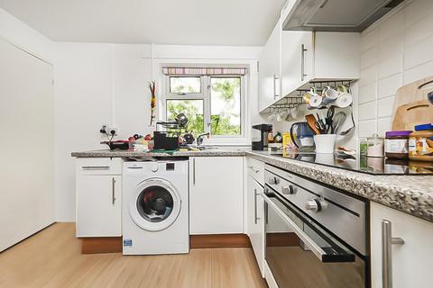 28a Duncroft, Windsor, SL4 4HH