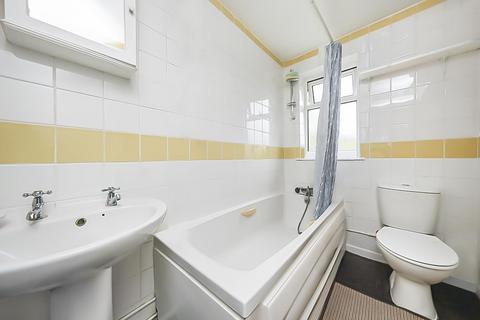 28a Duncroft, Windsor, SL4 4HH