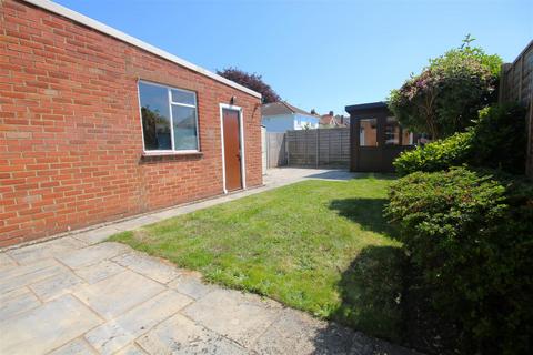 3 bedroom semi-detached house for sale, Queens Road, Eton Wick