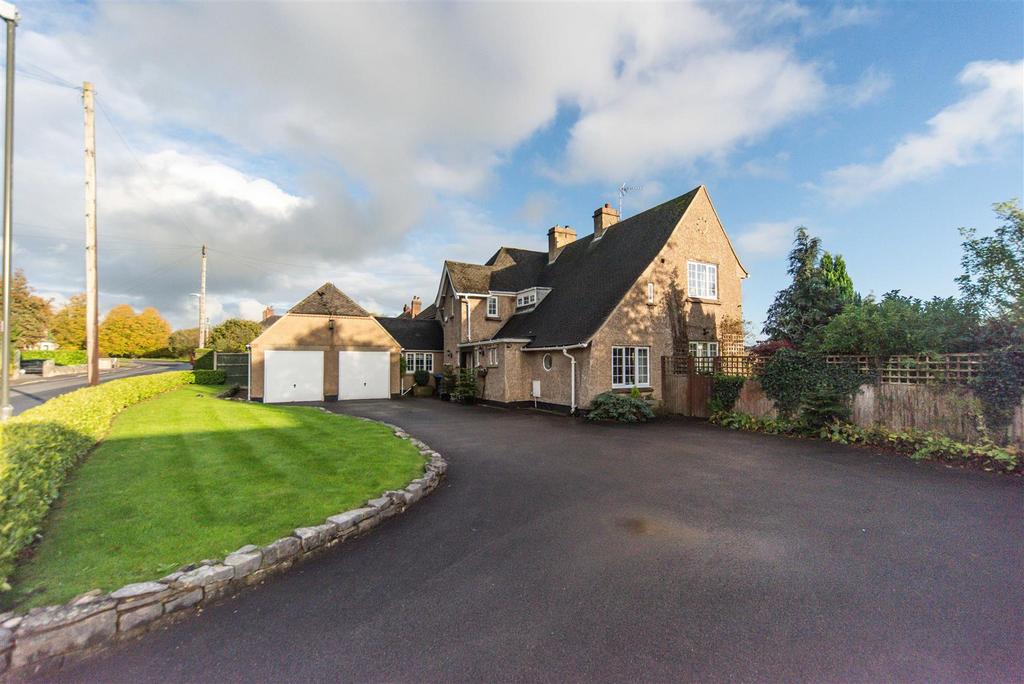 The Green Road, Ashbourne 4 bed detached house for sale £700,000