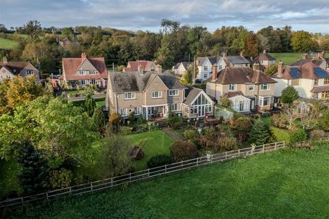 4 bedroom detached house for sale, The Green Road, Ashbourne